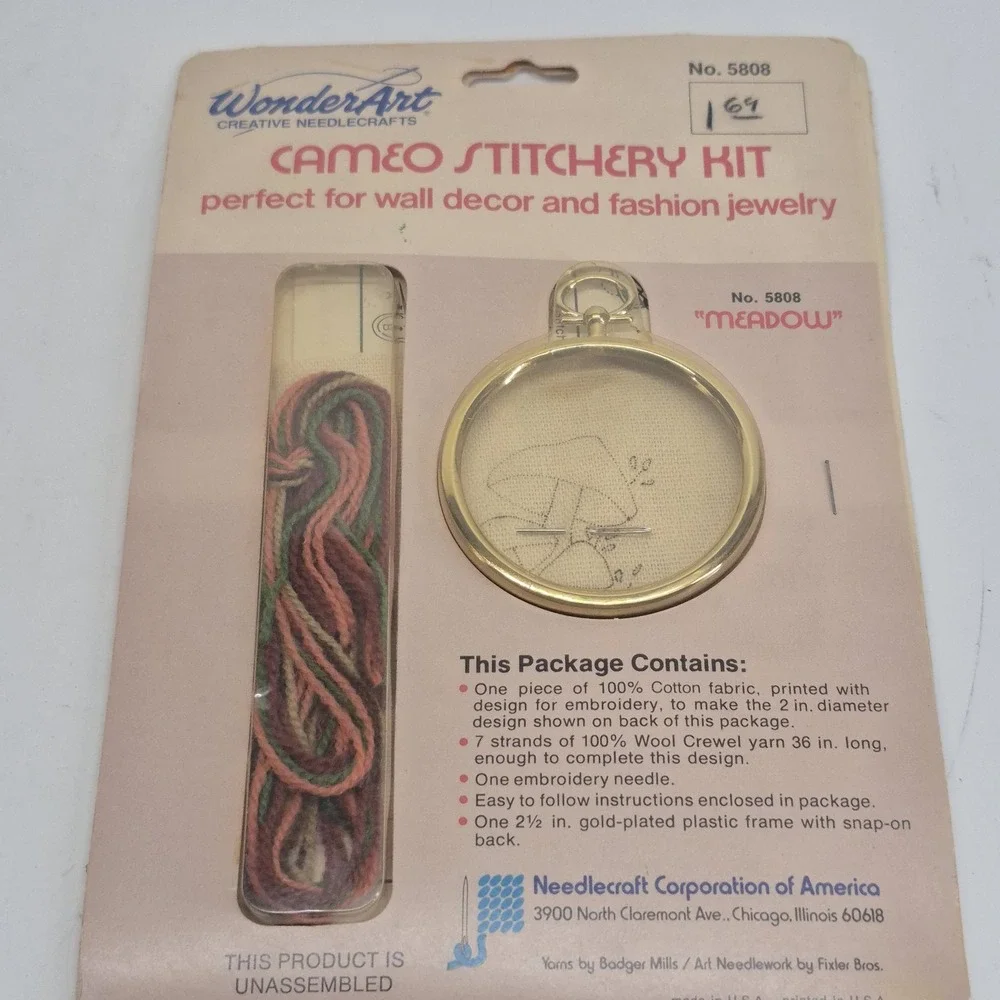 Wonder Art Cross Stitch Meadow Mushroom Cameo Frame Needlepoint Kit Craft 5808